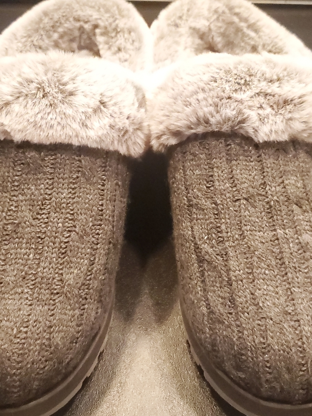 Skechers Women's Gray Knit Slippers with Cream Faux-Fur Cuff
